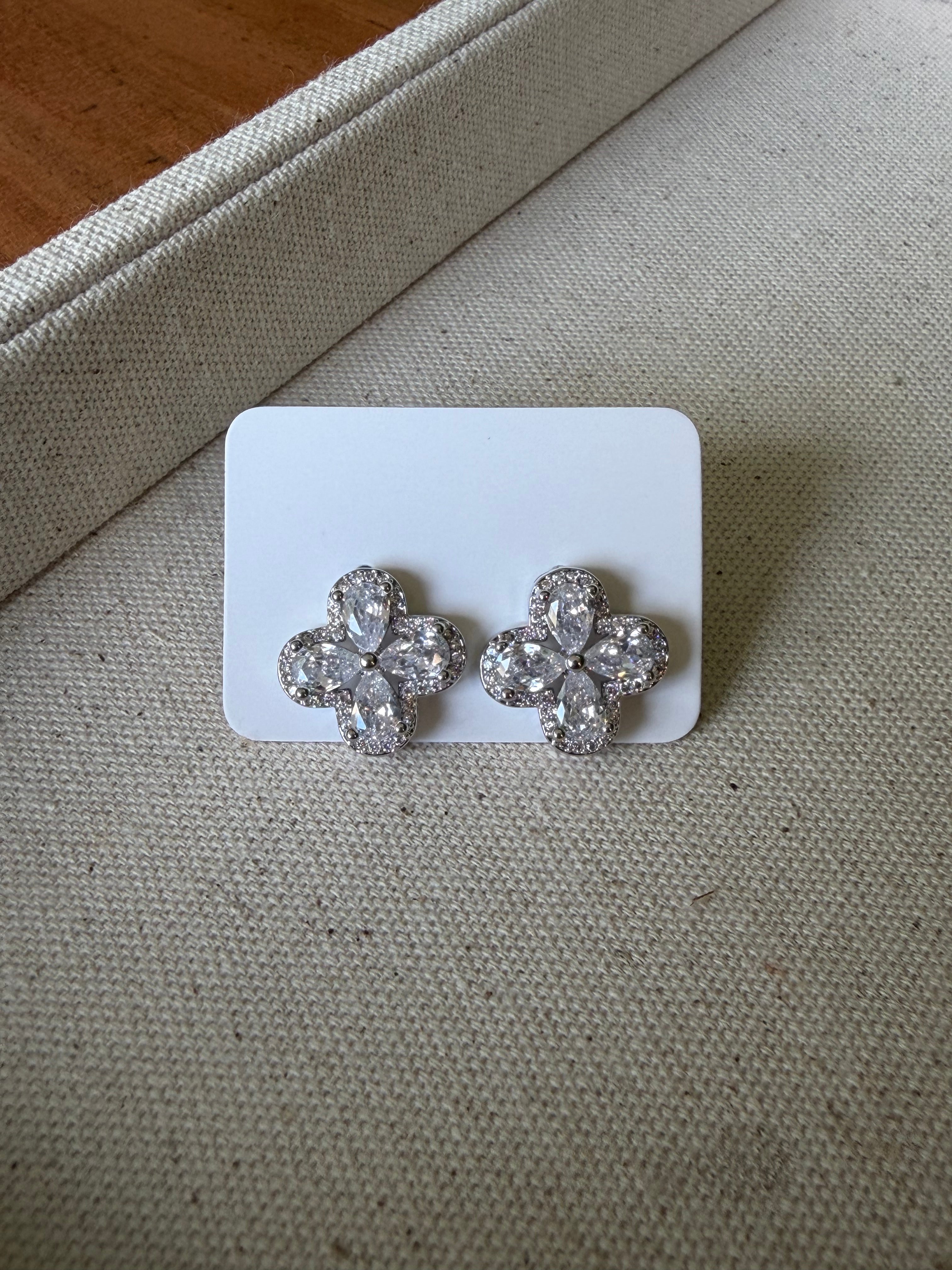 Lucky Me Clover Stud Earrings