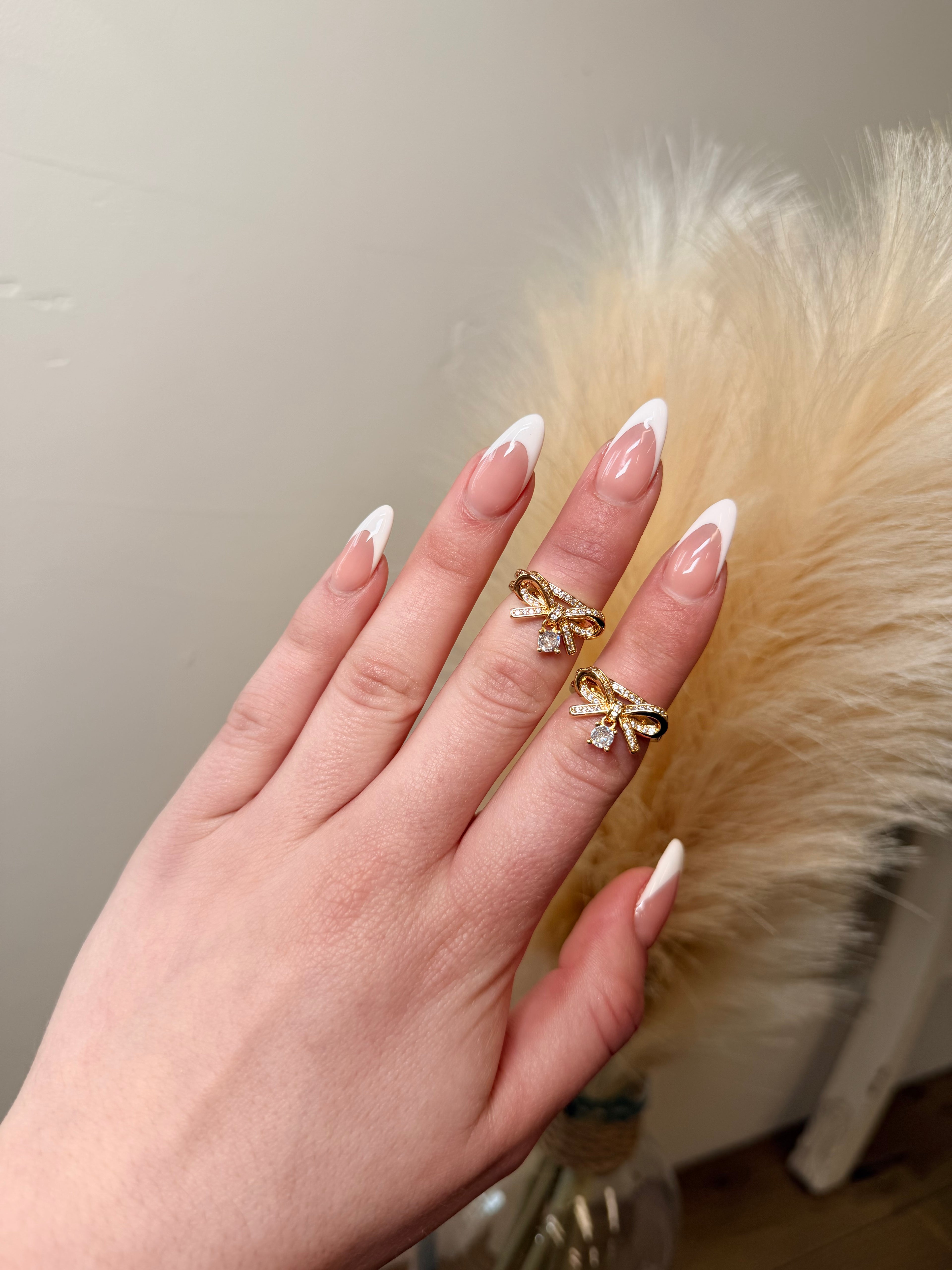 Precious Bow Ring