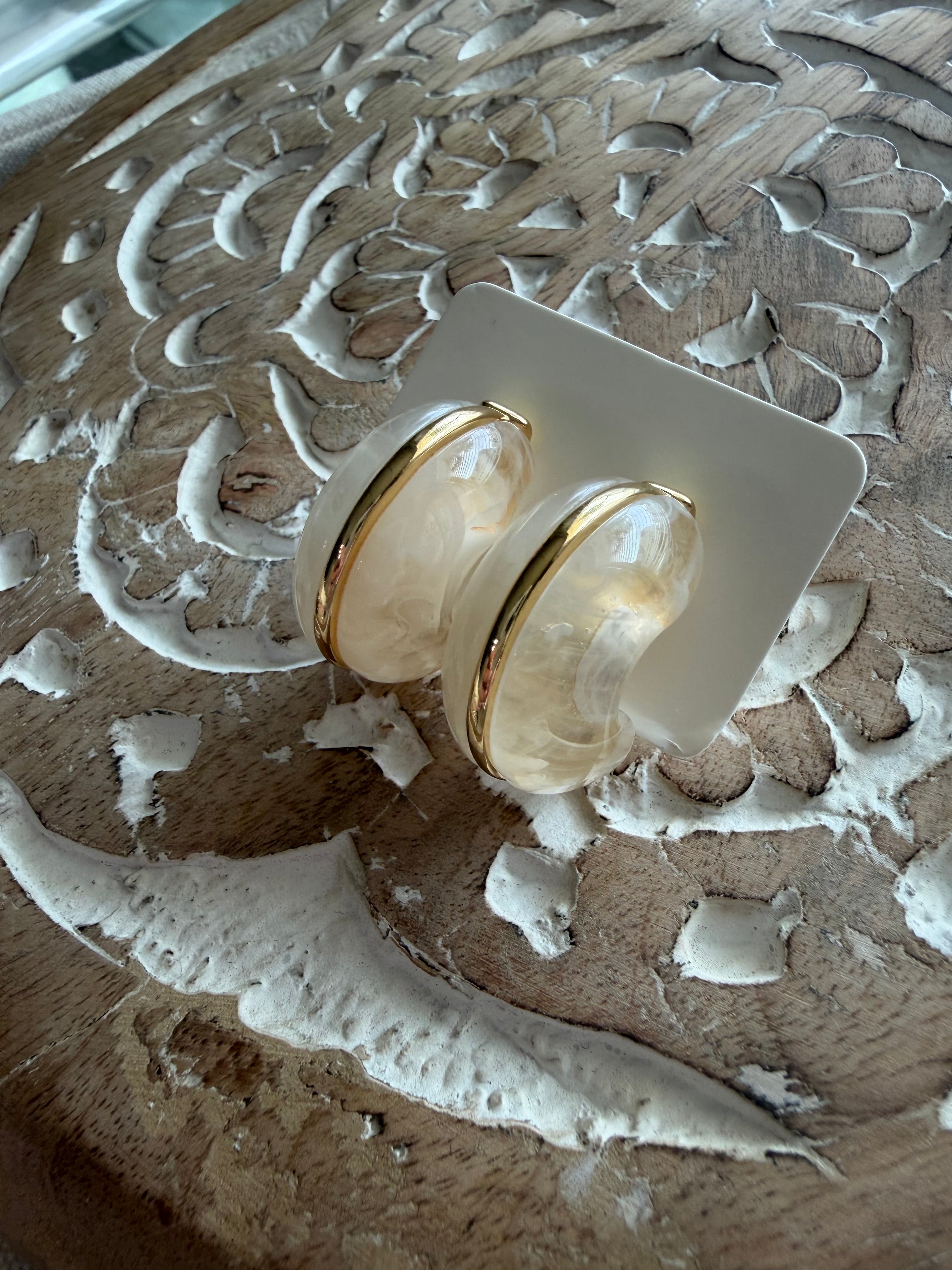 Spring Cream Hoop
